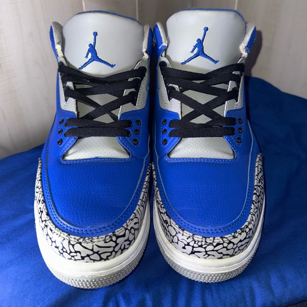 Jordan 3 Retro Varsity Royal Cement